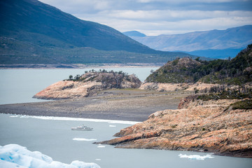求GReeeeN的アメアガリ歌词和罗马音和翻译