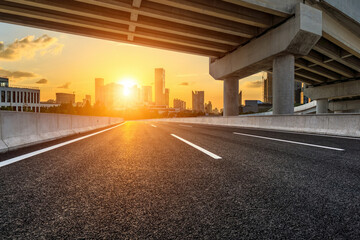 我国最大钻石为什么至今下落不明呢？