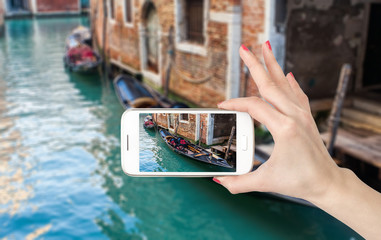 小米、华为、三星：当下三款主流折叠屏手机摸机对比