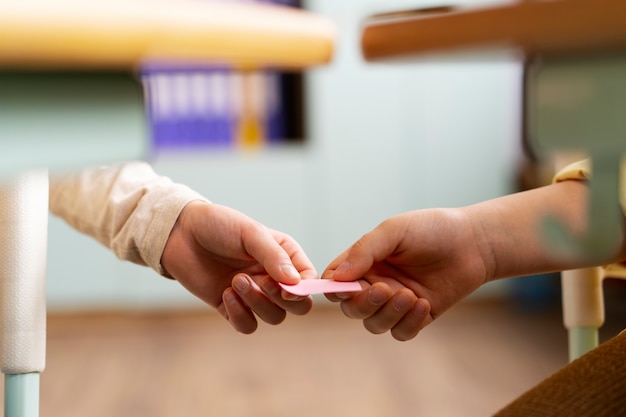 小米、华为、三星：当下三款主流折叠屏手机摸机对比