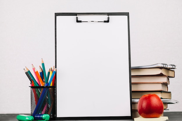 传媒十大龙头股都有哪些？